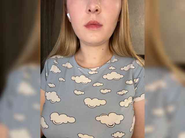 AlinaRay webcam