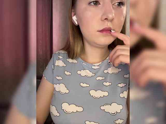 AlinaRay webcam