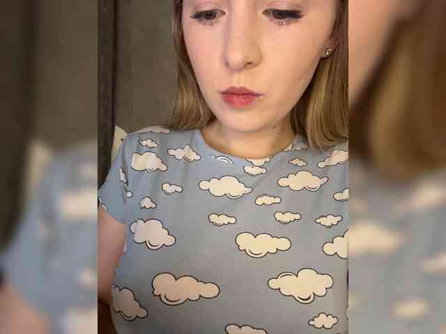 AlinaRay webcam