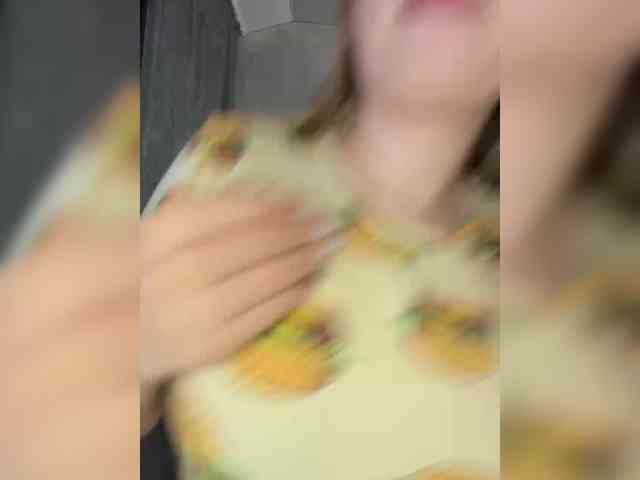 -Dirty-Bitch Sex Cam Show