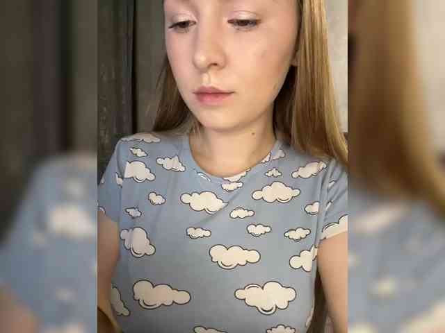 AlinaRay webcam