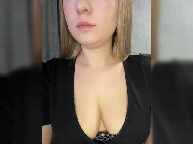 -Dirty-Bitch Sex Cam Show
