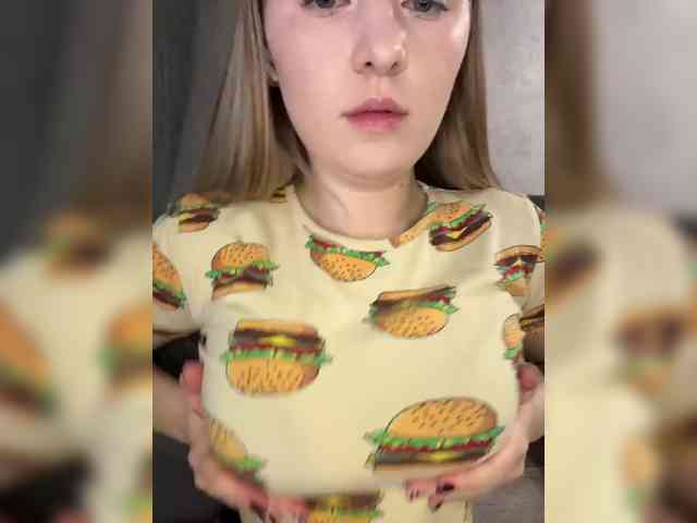 AlinaRay webcam