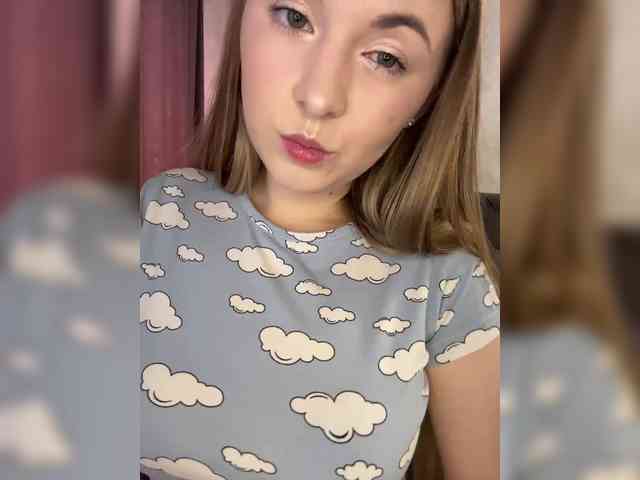 AlinaRay webcam