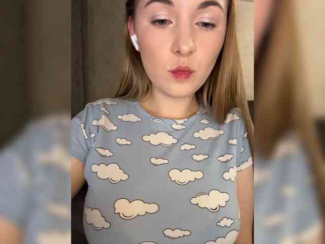 AlinaRay webcam