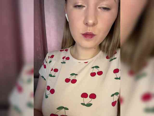 AlinaRay webcam