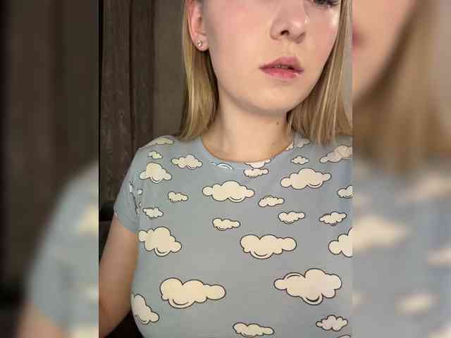AlinaRay webcam