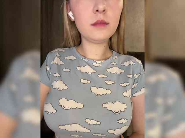 AlinaRay webcam