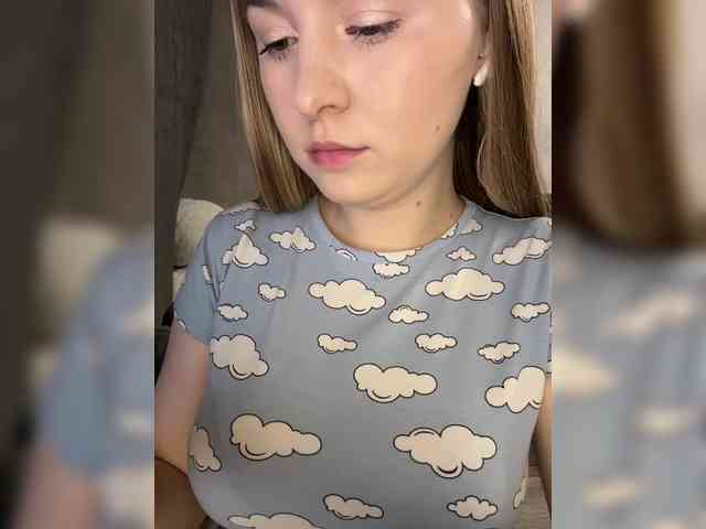 AlinaRay webcam