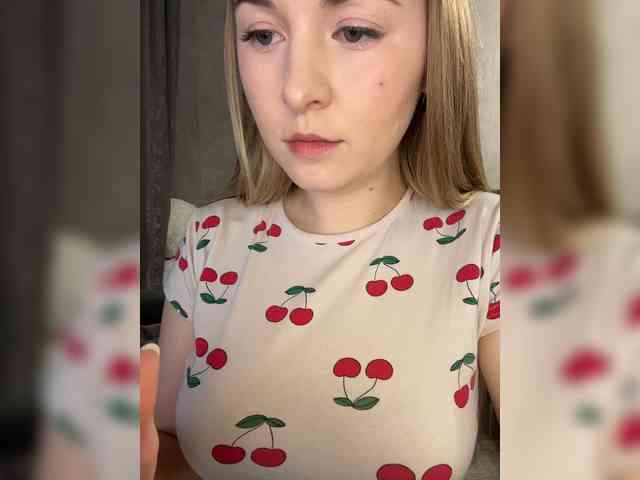 AlinaRay webcam