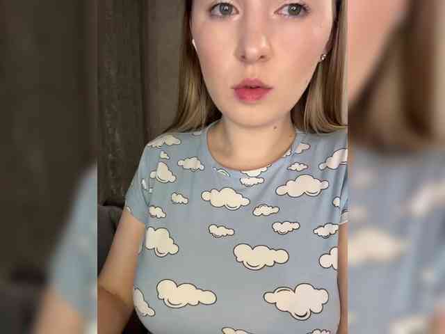 AlinaRay webcam