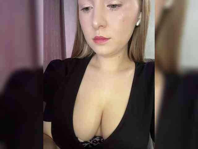 -Dirty-Bitch Sex Cam Show