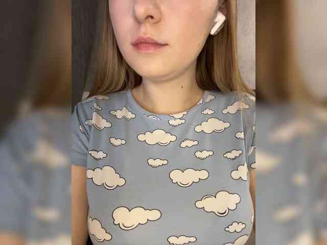 AlinaRay webcam