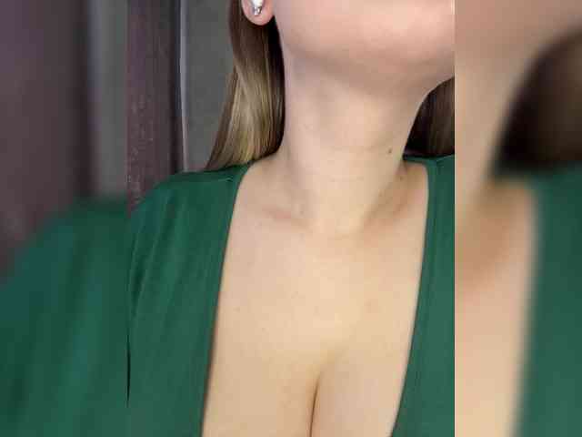 -Dirty-Bitch Sex Cam Show