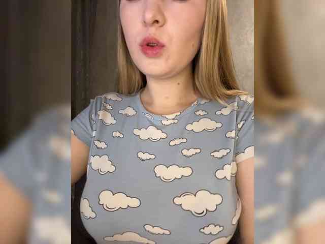 AlinaRay webcam