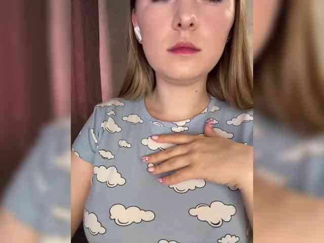 AlinaRay webcam