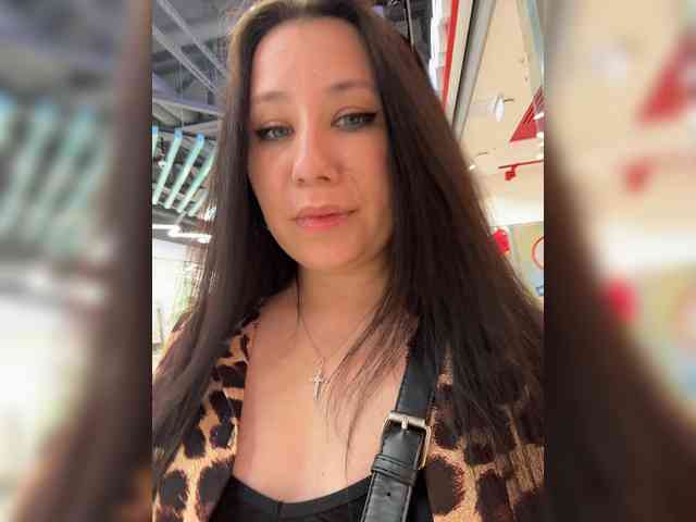 Este modelo está ao vivo agora. -Dirty-Bitch