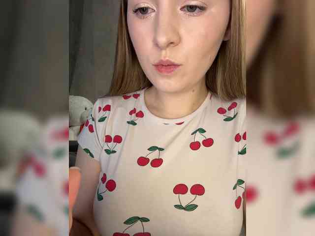 AlinaRay webcam