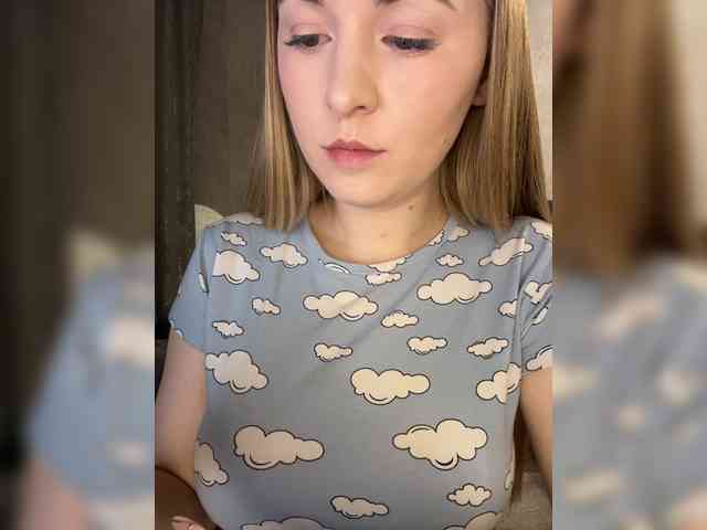 AlinaRay webcam