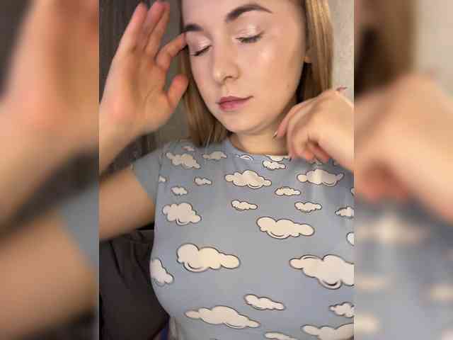 AlinaRay webcam
