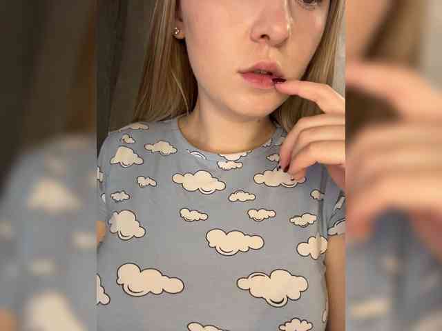 Модель: AlinaRay