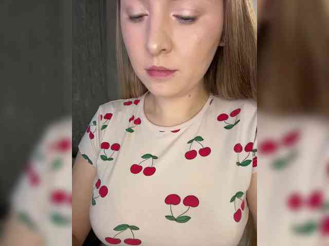AlinaRay webcam