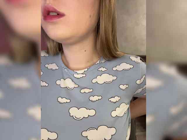 AlinaRay webcam