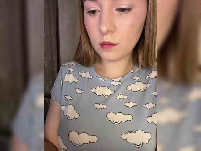 AlinaRay webcam