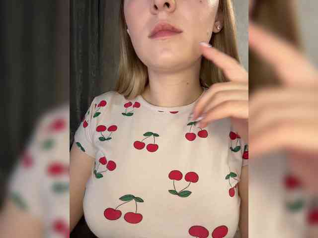 AlinaRay webcam