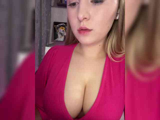 AlinaRay webcam