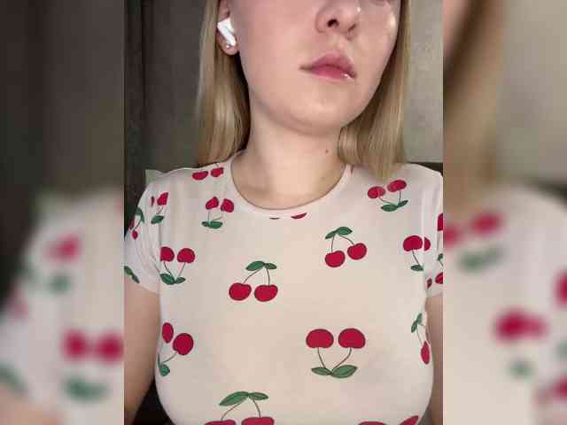 AlinaRay webcam