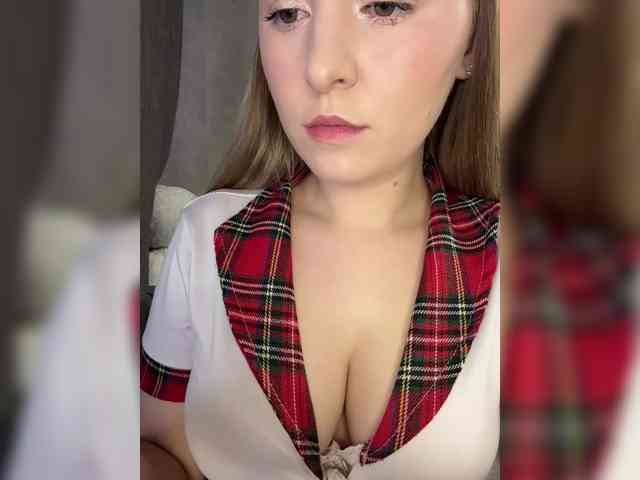 AlinaRay webcam