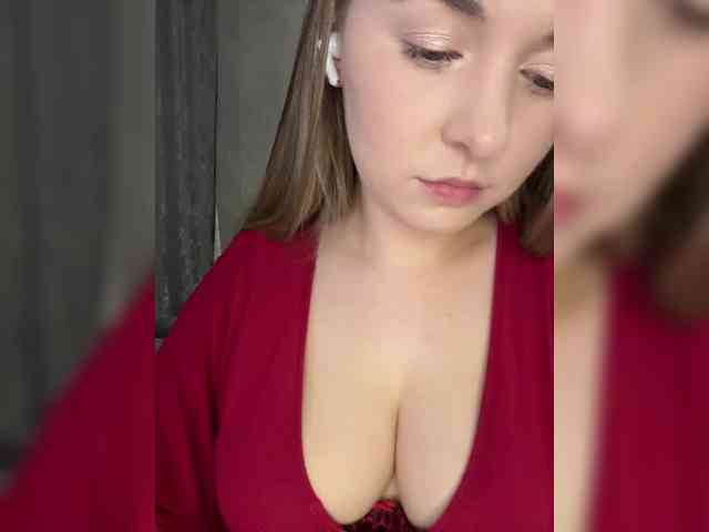 AlinaRay webcam