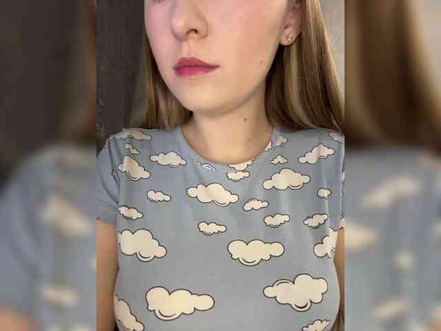 AlinaRay webcam