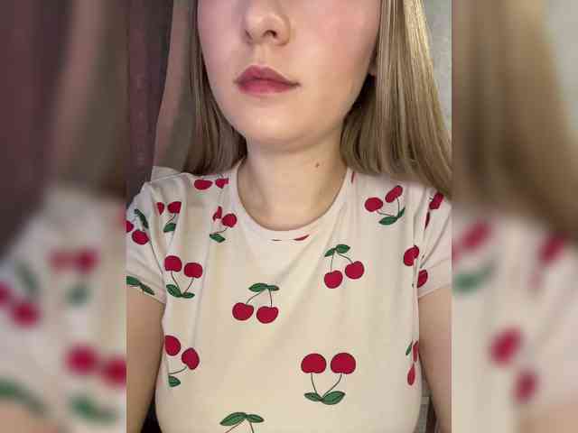 AlinaRay webcam
