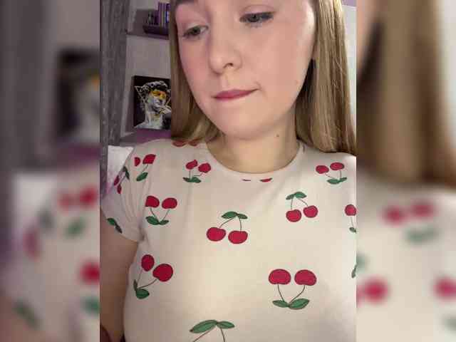 AlinaRay webcam