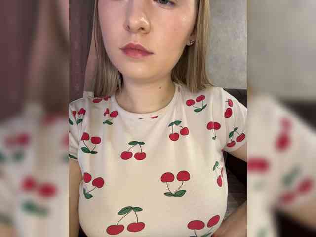 AlinaRay webcam