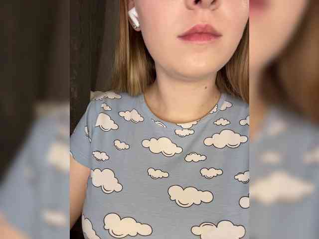 AlinaRay webcam
