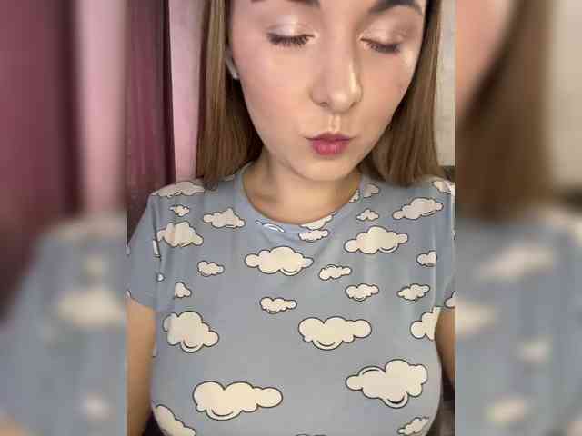 Модель: AlinaRay