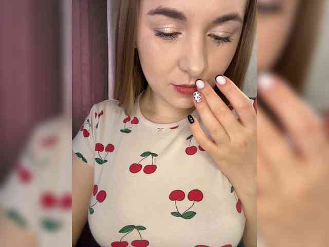 AlinaRay webcam