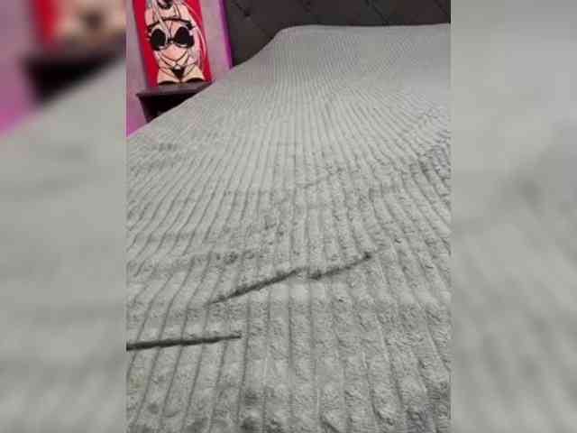 AlinaRay webcam