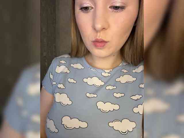 AlinaRay webcam
