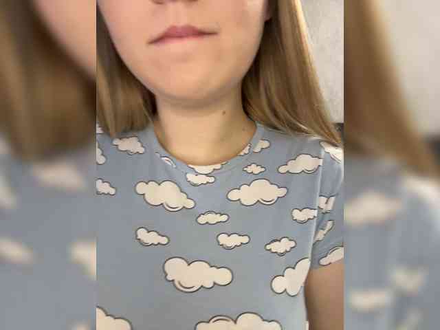 AlinaRay webcam