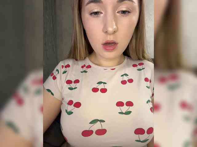 AlinaRay webcam