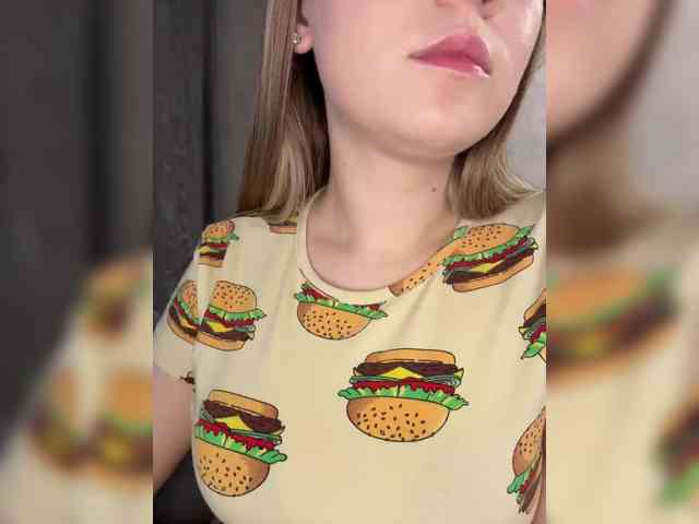 AlinaRay webcam