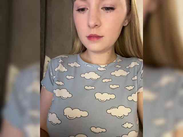 AlinaRay webcam