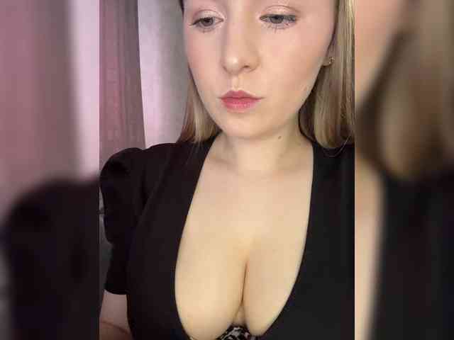 AlinaRay webcam