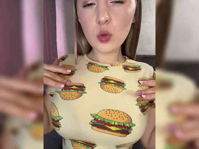 AlinaRay webcam