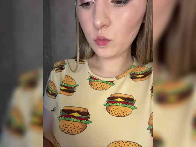 AlinaRay webcam