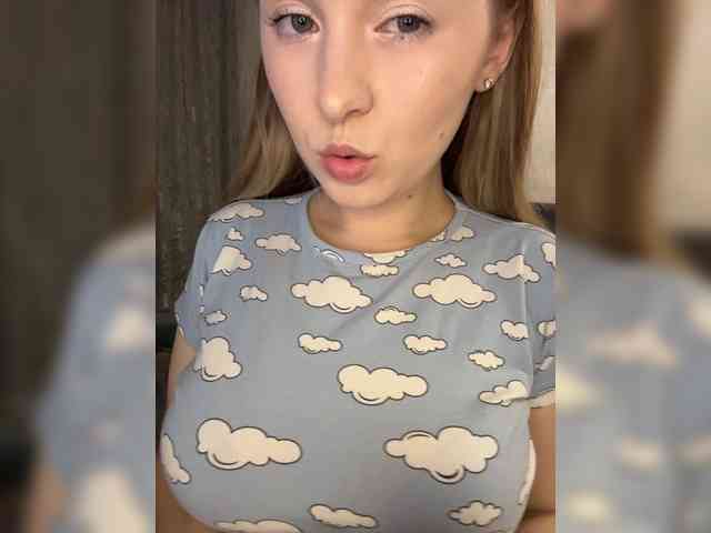AlinaRay webcam